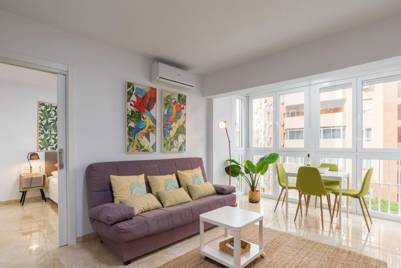 Mp5-Just Renovated Apartment Right On The Beach Malaga Exterior photo